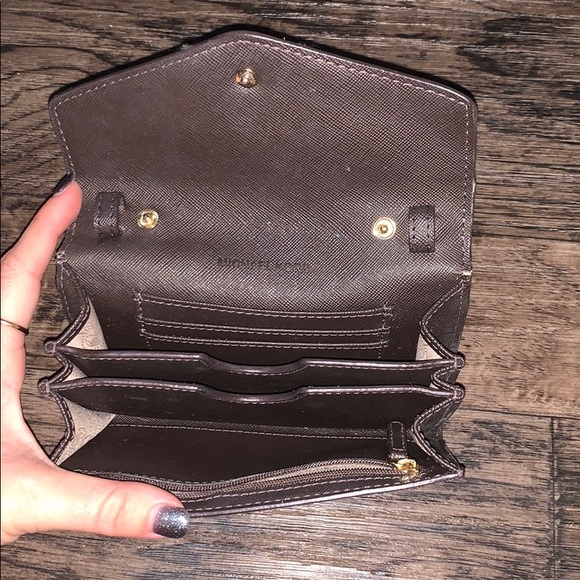 Michael Kors wallet and crossbody bag in one - Picture 8 of 11